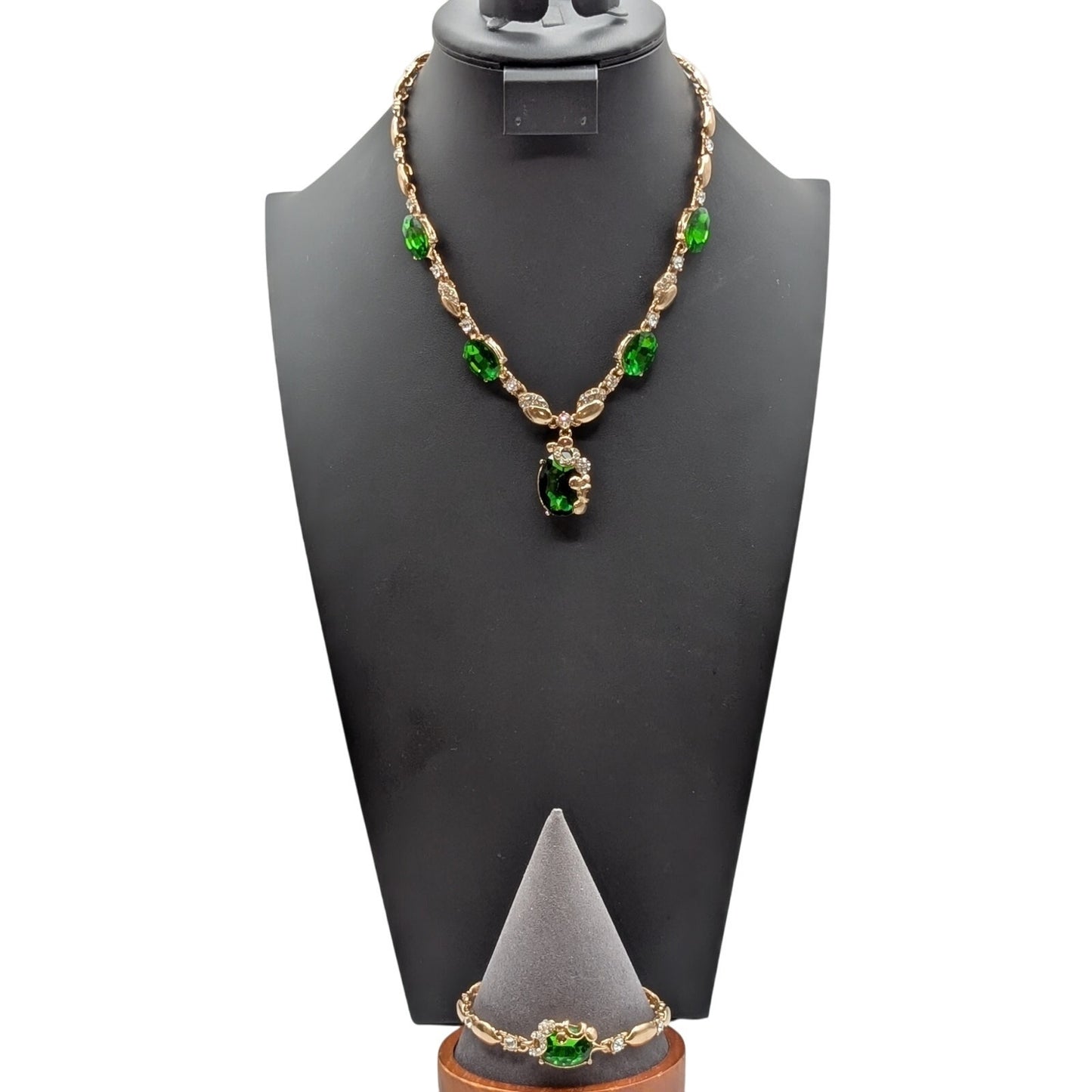 Vintage Sohi Green Emerald Glass Rhinestone Gold Tone Necklace & Bracelet Set