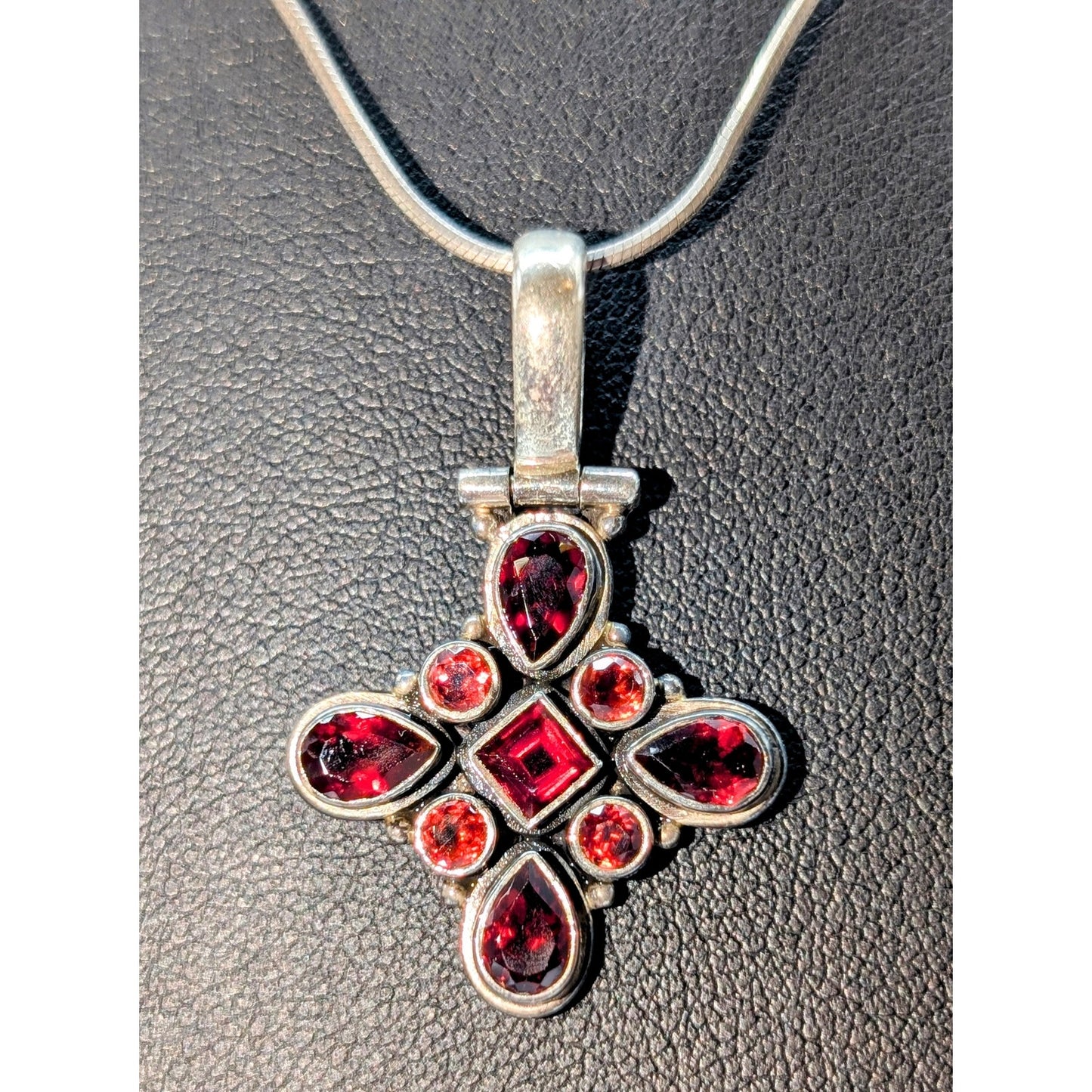 925 Sterling Silver Garnet Gemstone Articulated Pendant Box Chain 18" Necklace
