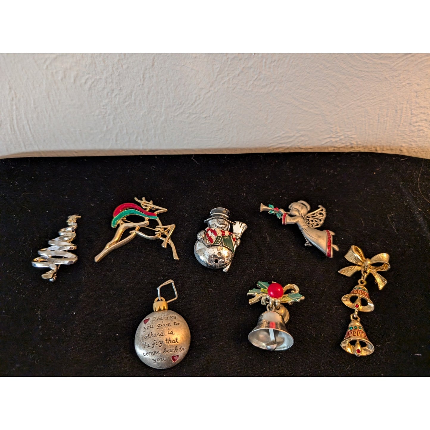 Lot of Seven Vintage Christmas Pins