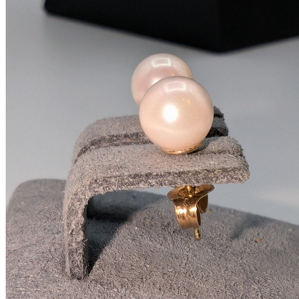 14K Gold Post 6.97mm Genuine Pearl Stud Earrings Total Weight 1.37g