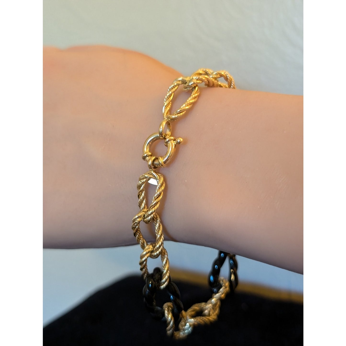 14k Twisted Gold & Black Chain Link Bracelet w/ Mariner's Clasp