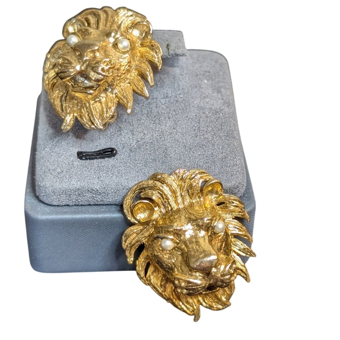 Vintage Gold Tone Pearl Eye Lion Head Clip On Earrings