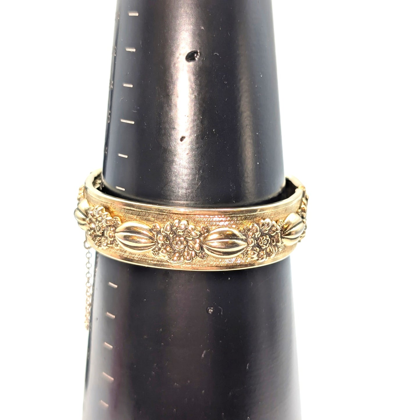 VTG Repousse Art Nouveau Raised Floral Design Gold Tone Bangle Bracelet Safety