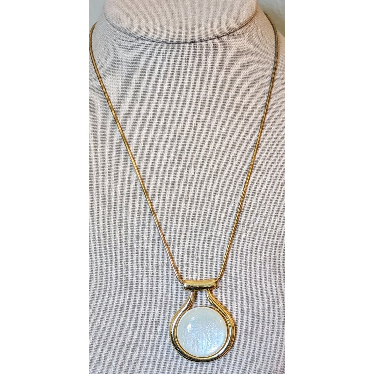 Vintage Kenneth Cole Cabochon Necklace Gold Tone Chain Signed