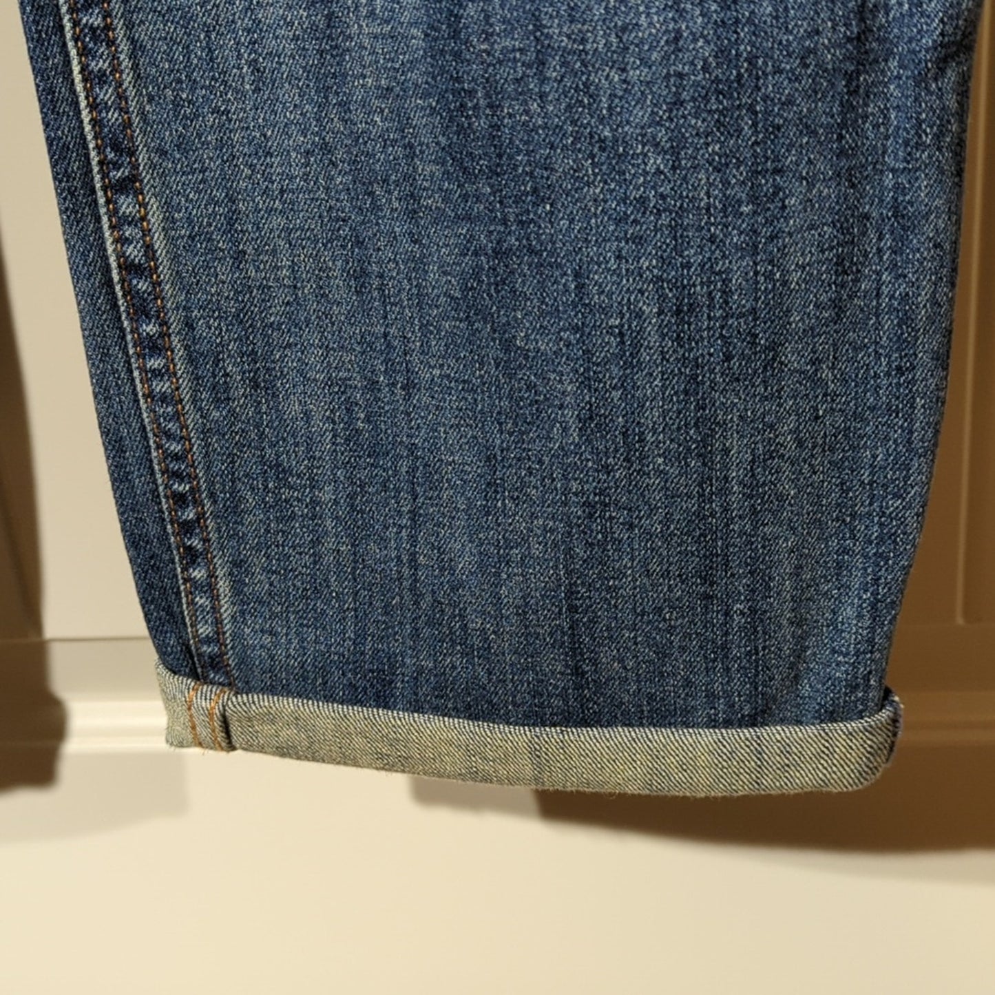 Old Navy NWT Distressed Cuffed Boyfriend Straight Jean Women's Size 14