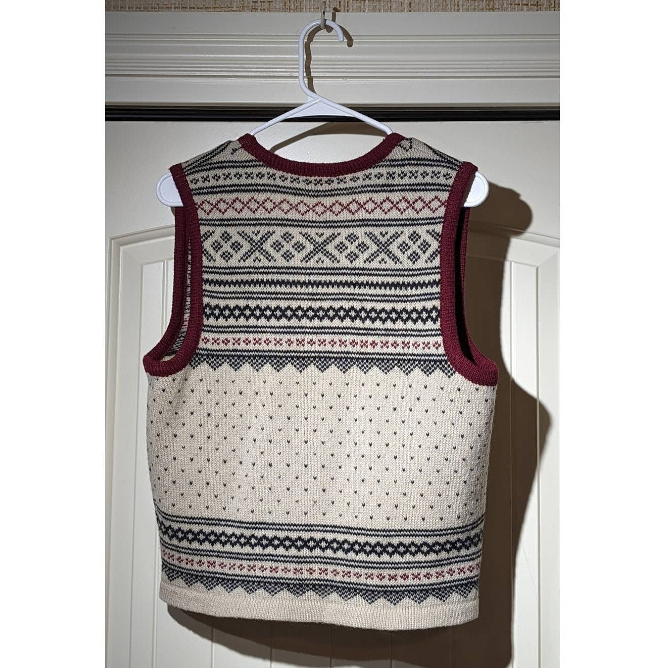 Dia Bristol, Vermont 100% Wool Knit Hook & Eye Closure Made in Estonia Sz S