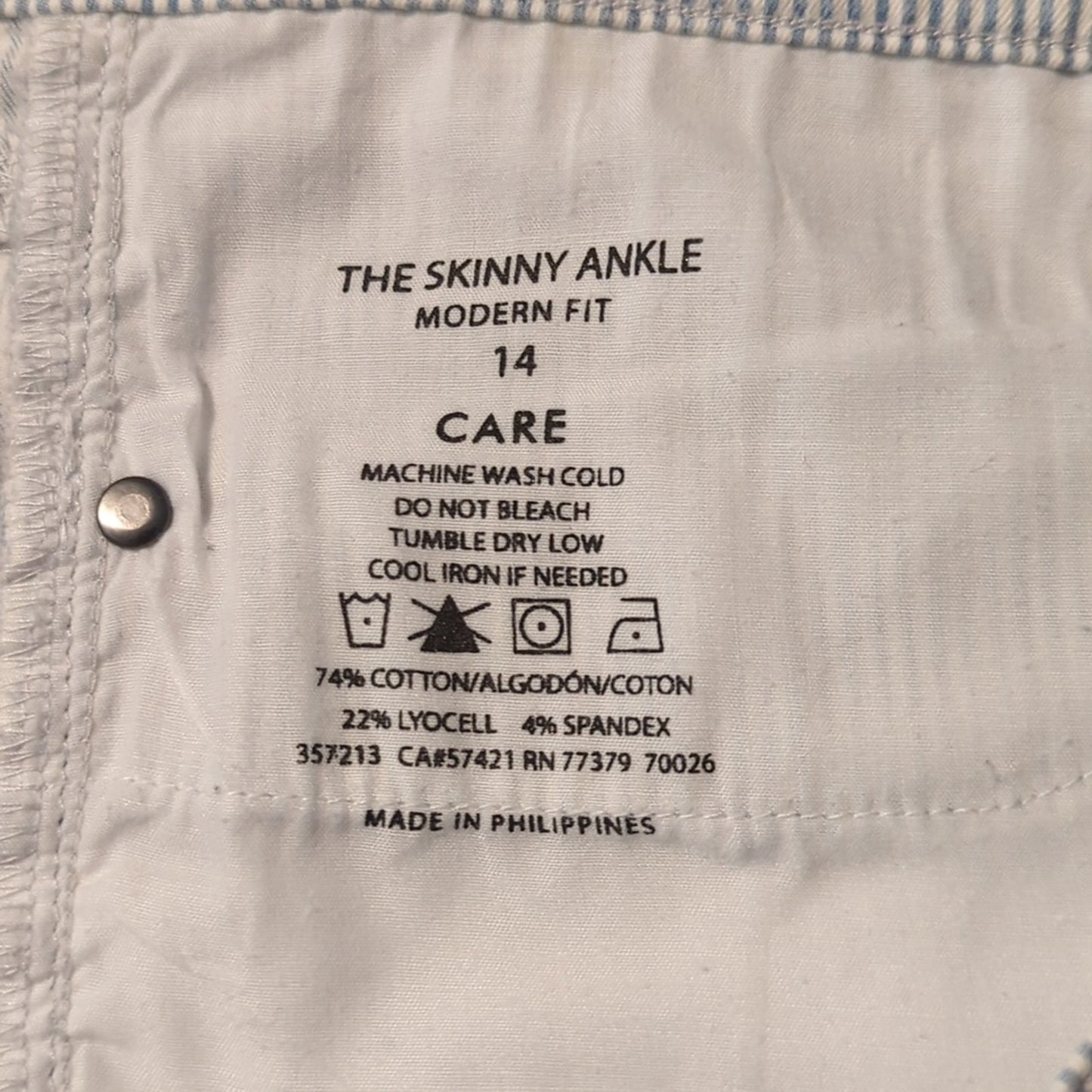 Ann Taylor The Skinny Ankle Modern Fit Lt. Blue Striped Stretch Jean Size 14