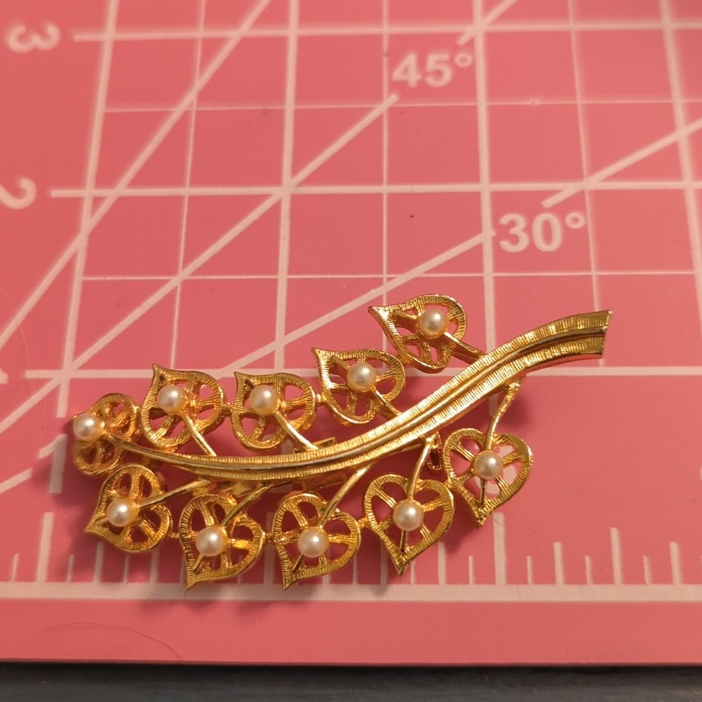 Lot of Five Vintage & Modern Gold Tone Brooches