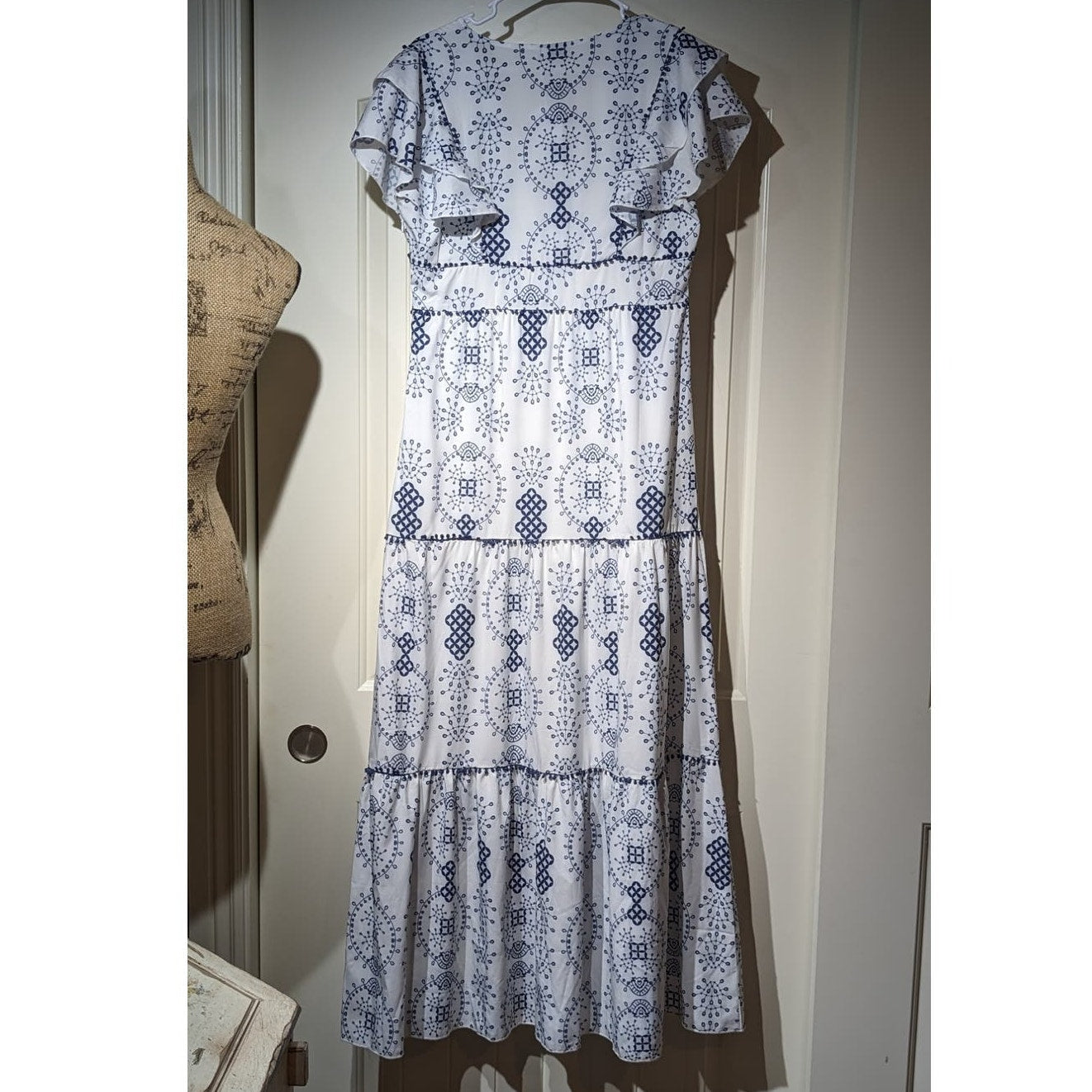 NWT Made with Love Navy/White Flutter Sleeve Tiered Maxi Dress Womens Sz L