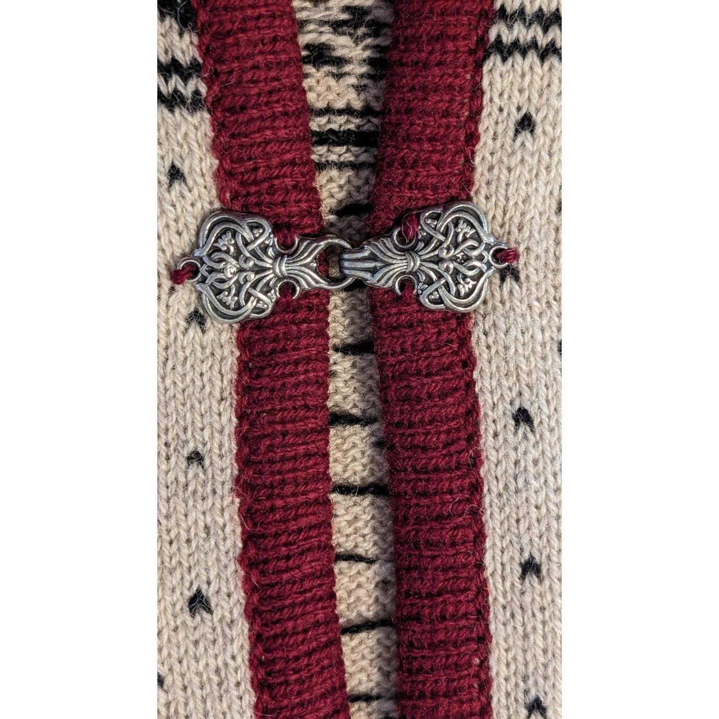 Dia Bristol, Vermont 100% Wool Knit Hook & Eye Closure Made in Estonia Sz S