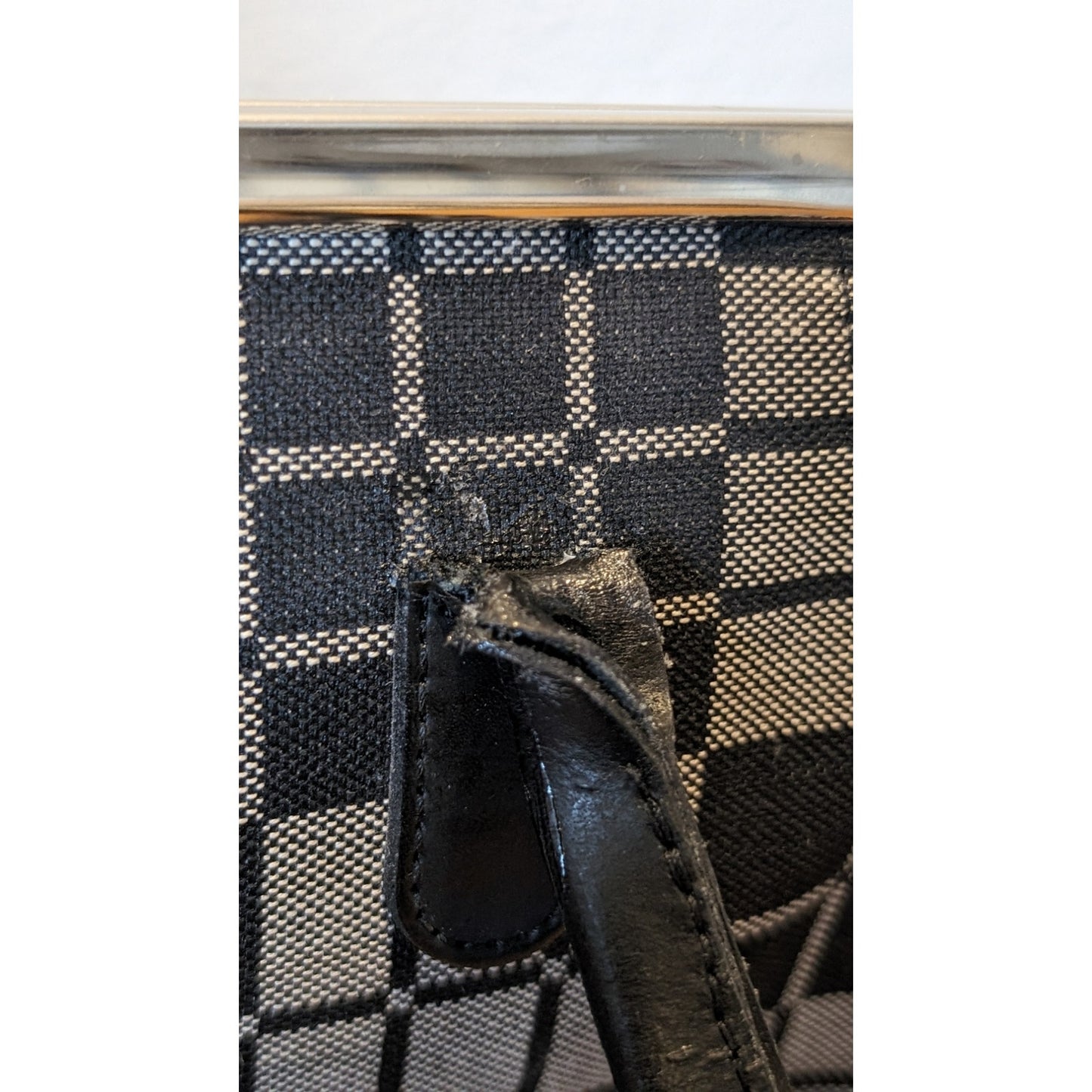 Texier Black Gray Plaid Logo Kiss Lock Double Handle Vintage Handbag
