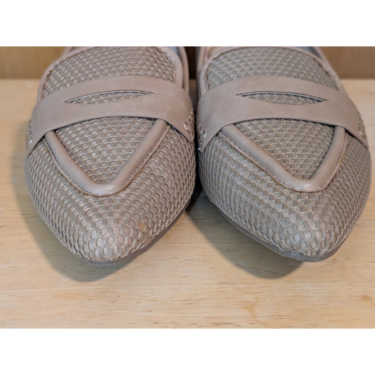 Jones New York Women's Qenall Tan Pointed Toe Flat Slip On Loafer Flat Size 8.5