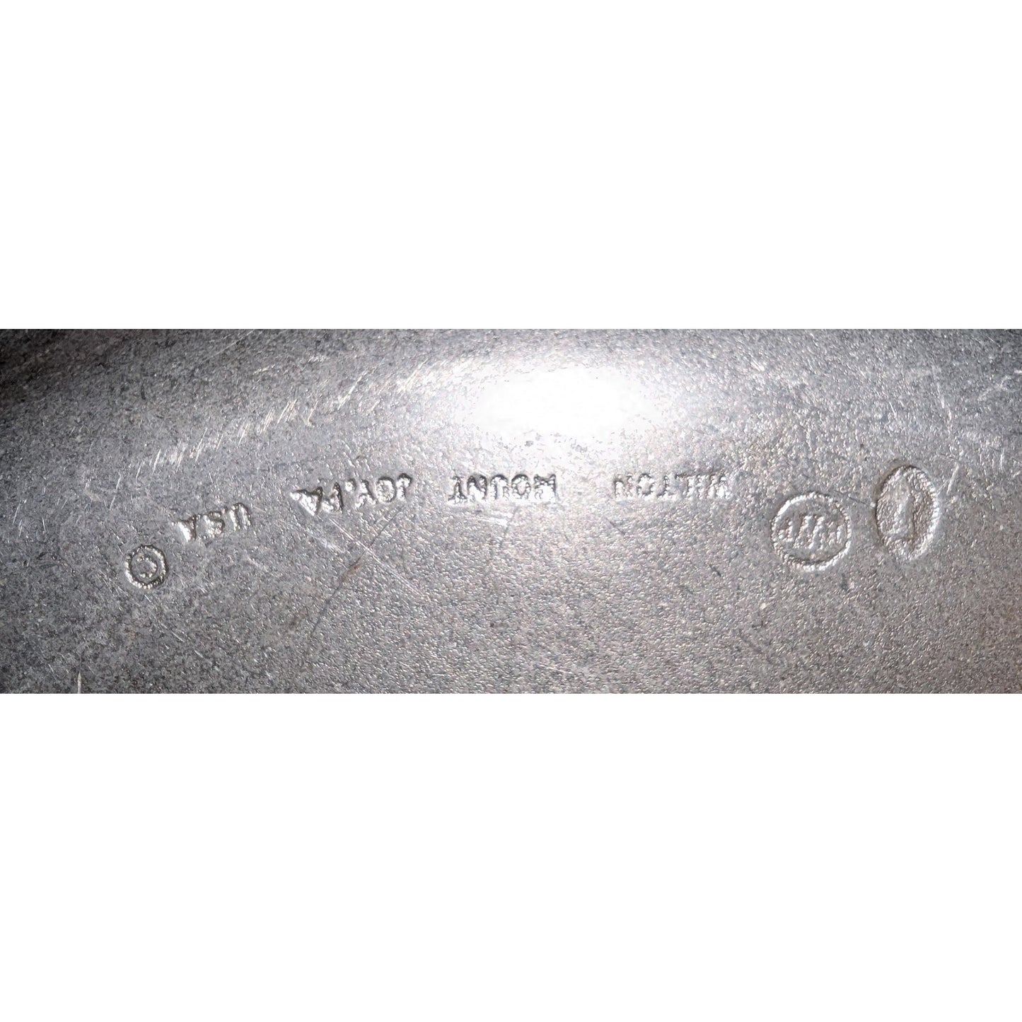 Wilton Mount Joy PA Made in USA Lg Pewter Round Scalloped Serving Plate/Platter