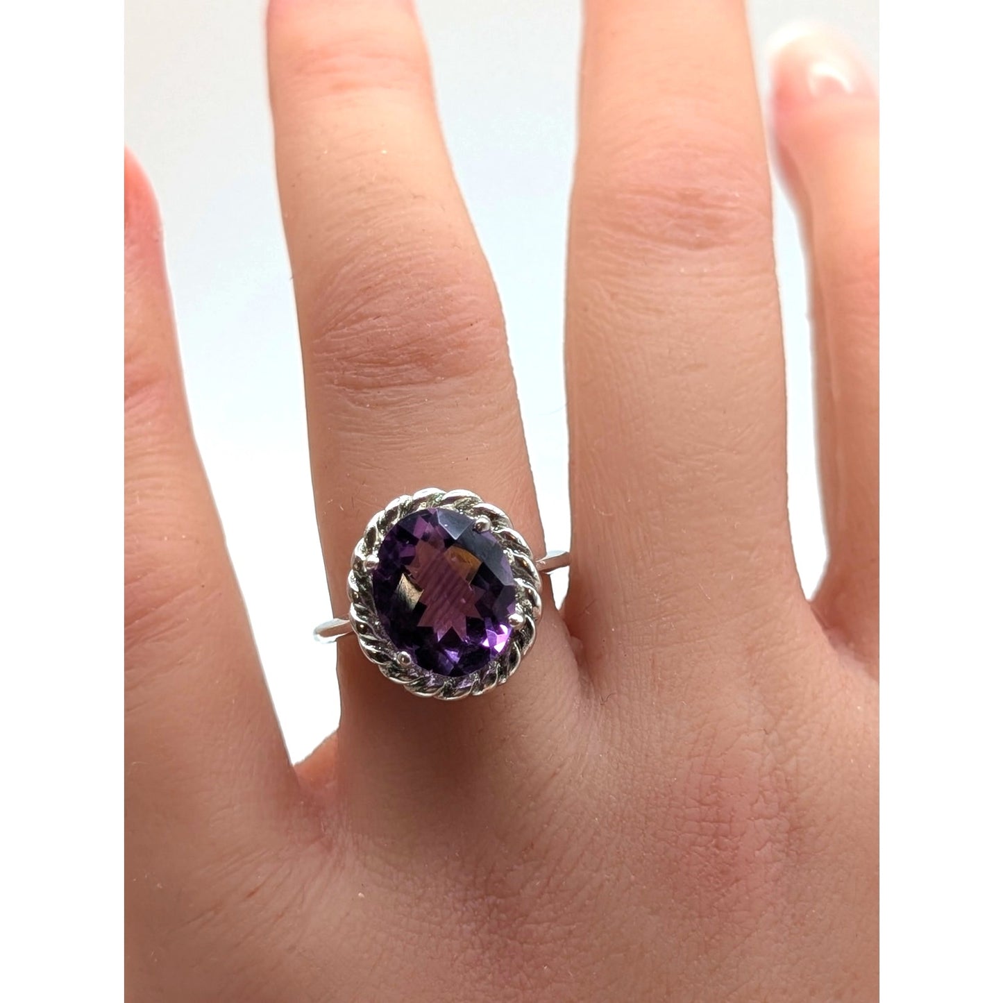 925 Sterling Silver Lg Oval Facet Cut Amethyst Twisted Rope Surround Ring Sz 7