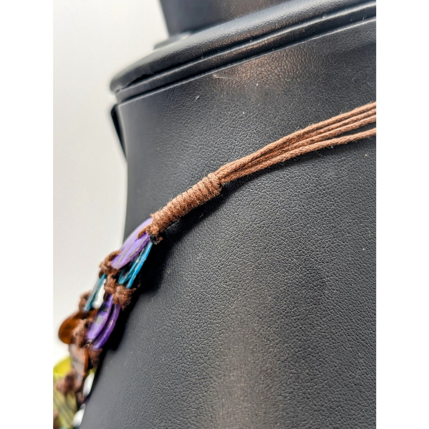 VTG Hand Strung Multi-Color Graduated Stripe Shell Corded Slip Over Necklace