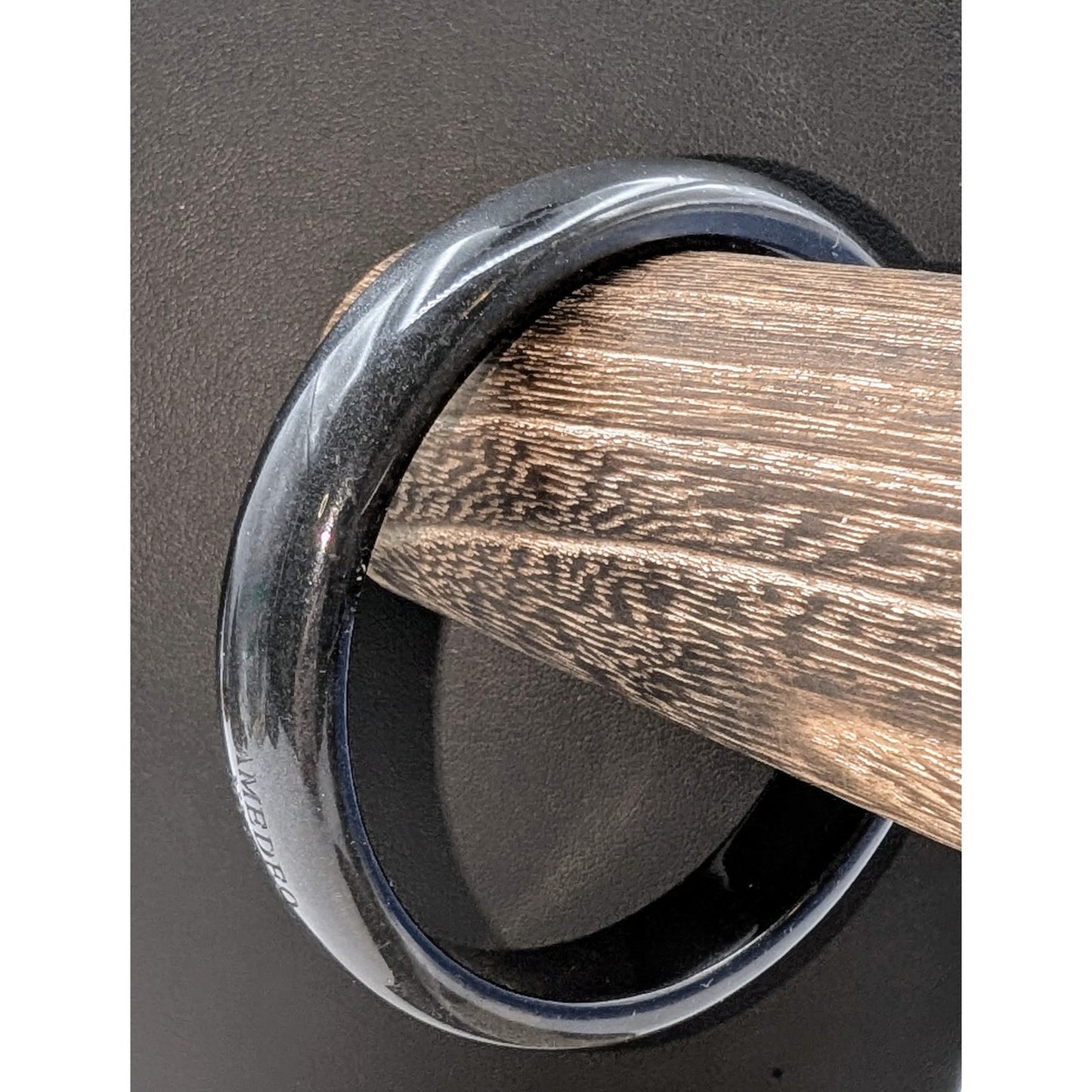 Vintage Signed Amedeo NYC Shimmering Lucite Black/gray Bangle Bracelet