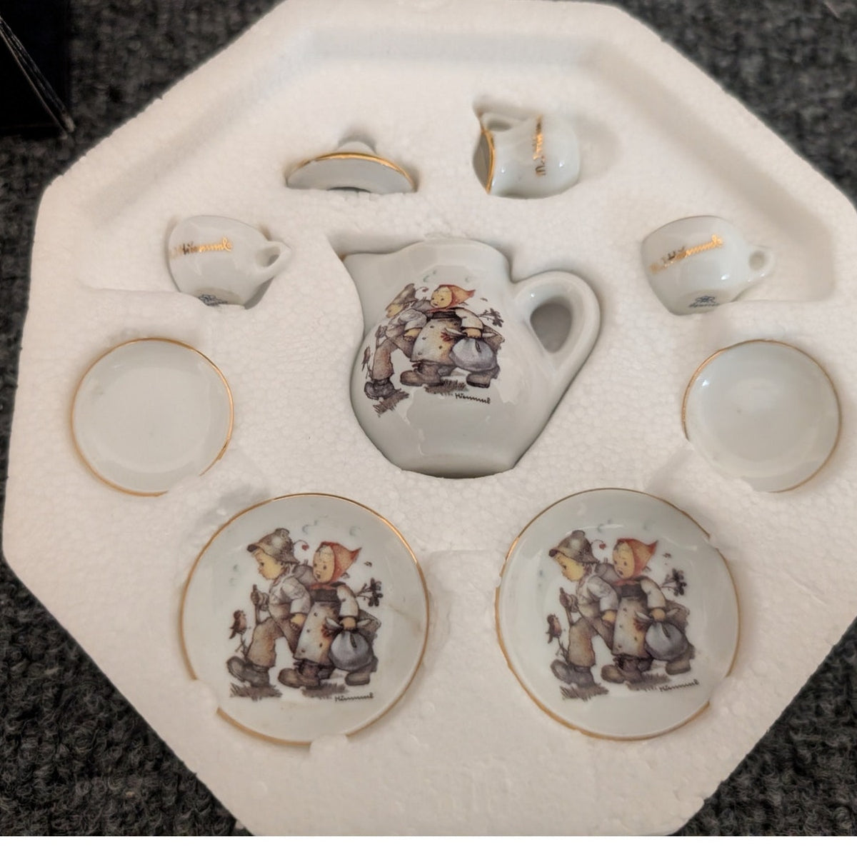 Vtg Hummel Mini Tea Set for 2 Reutter Porzellan Made in Germany Set Original Box