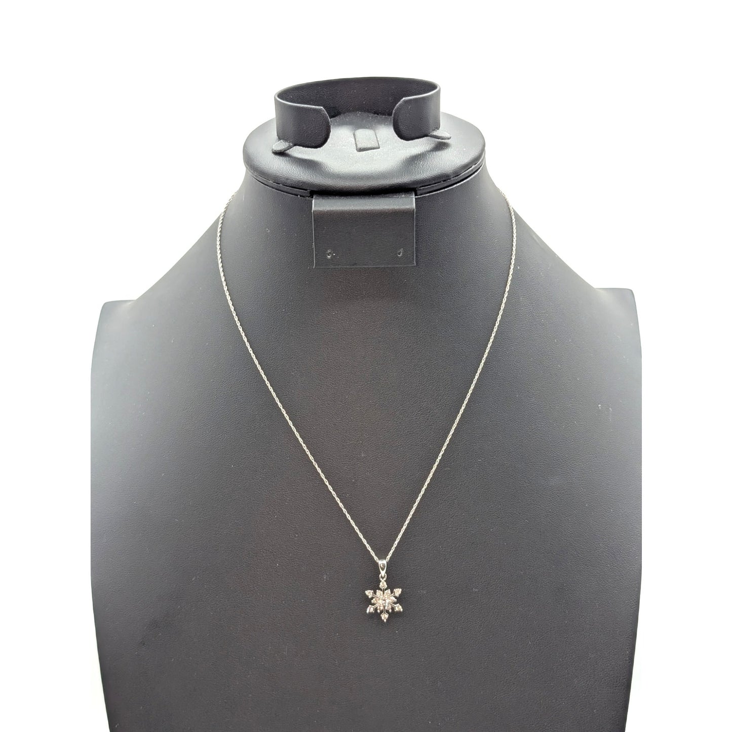 925 Sterling Silver CZ Snowflake Pendant 18" Chain Necklace