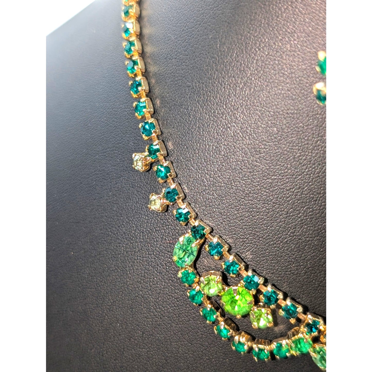 Vintage Light Green Dark Green Gold Tone 15.5" Necklace & Clip On Earring Set