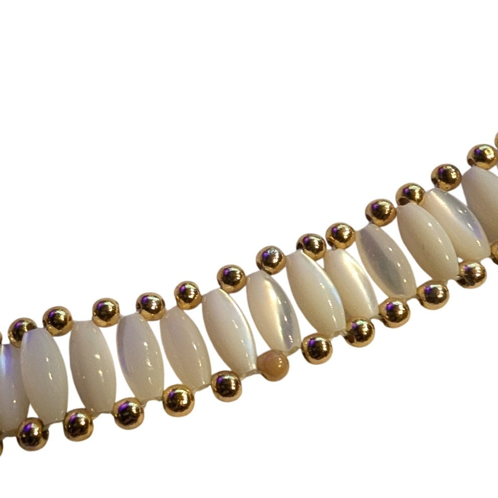Vintage 18" Elongated MOP & Gold Tone Beaded Necklace Screw Clasp