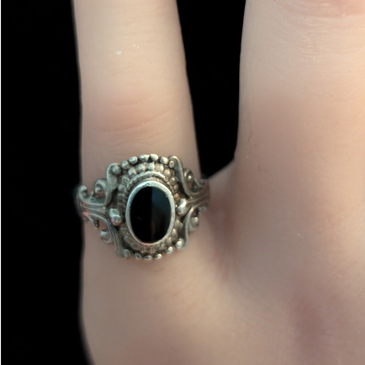 Vintage Bezel Set Black Onyx Beaded Design Sterling Silver Ring Size 5.25