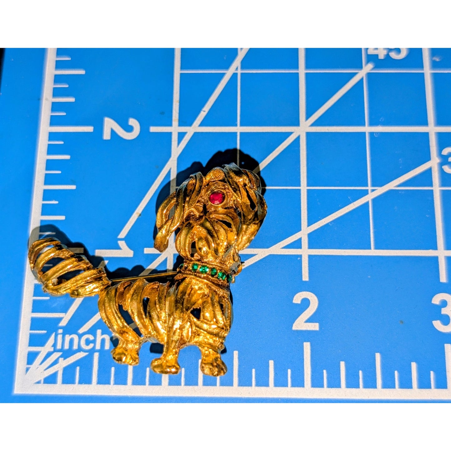 Vintage Gold Tone Shaggy Dog Brooch