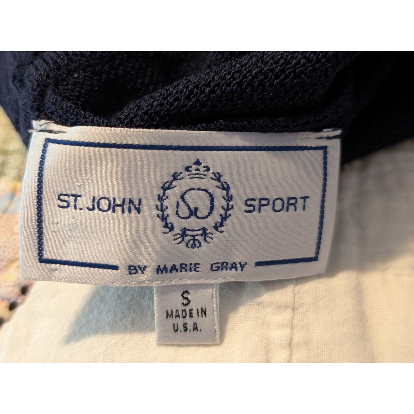 St. John Sportswear Logo By Marie Gray Navy Cream Star Logo Sleeve Sweater Sz S