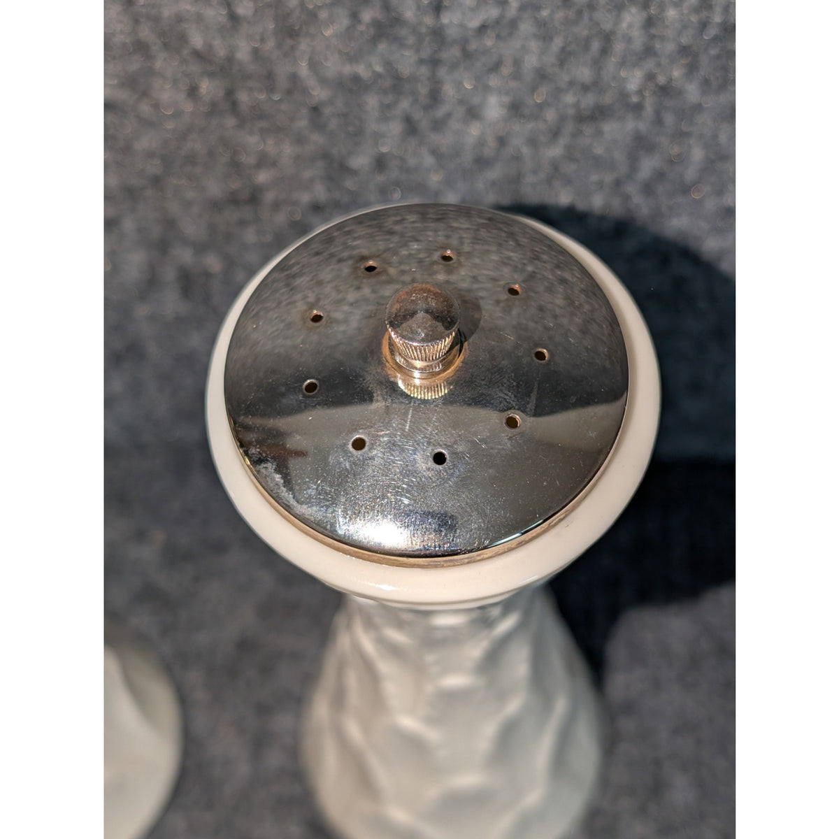 Vintage Lenox Glenwood Collection Porcelain Leaves Pepper Mill & Salt Shaker