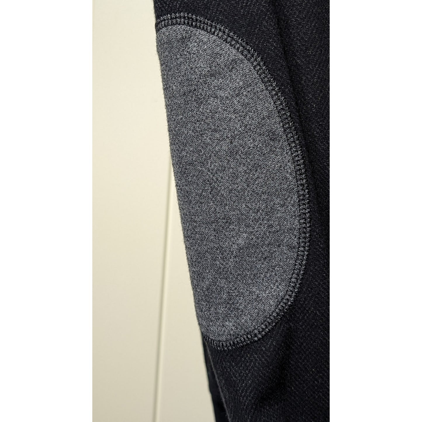 Cremieux Gray Herringbone Pattern Patch Sleeve Quarter Zip Pullover Mens Sz S