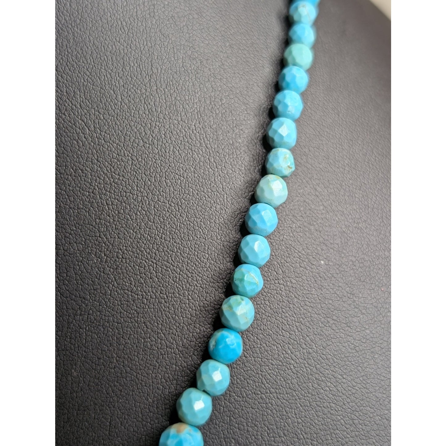 Vintage DTR Sterling Silver Faceted Cut Graduated Turquoise Bead Necklace