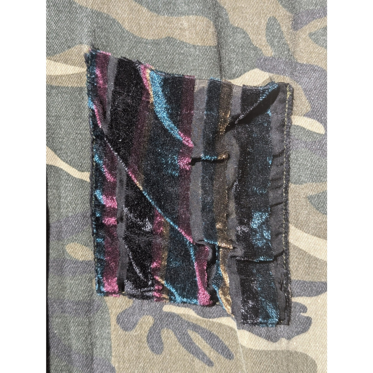Mystree Shabby Chic Camo Velvet Trim Distressed Button Front Jacket Sz S