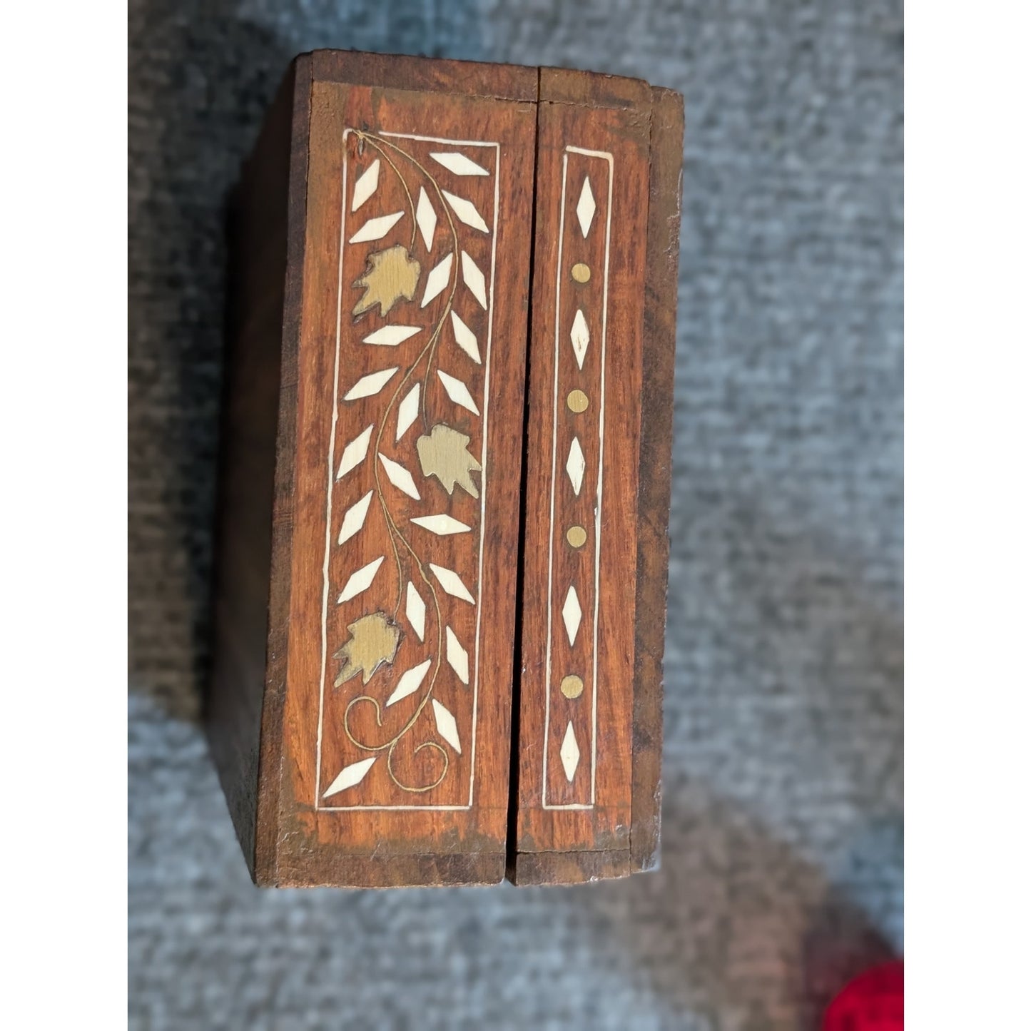Wood Inlay Hinged Trinket 6" Square Box