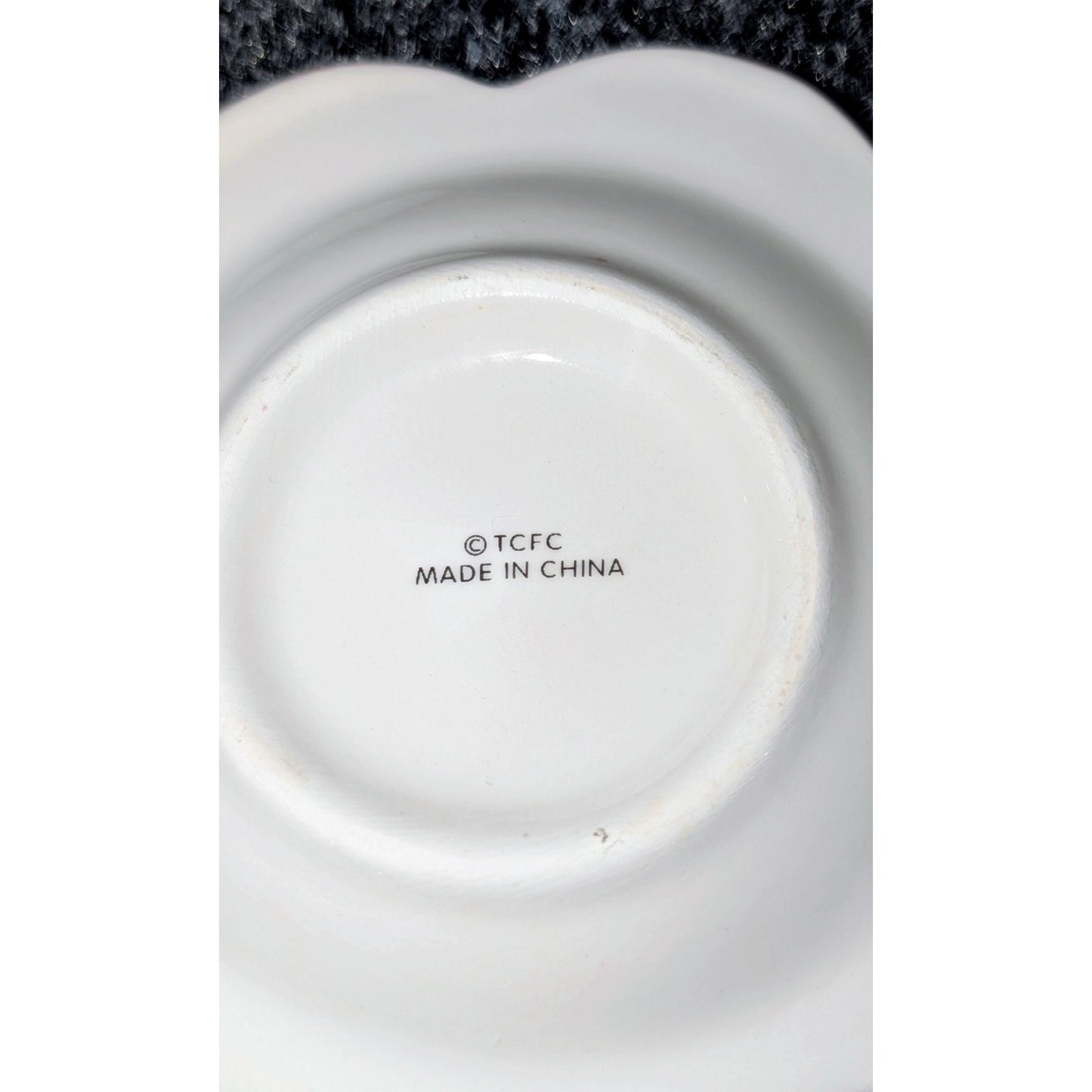 Lot of 2 Vtg 2005 Care Bears Collectible Share Bear & Cheer Bear Saucer Plates