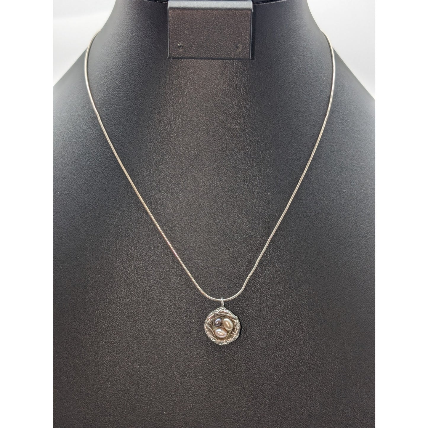 Vintage 925 Sterling Silver Bird's Next Pearl Eggs Pendant Snake Chain Necklace