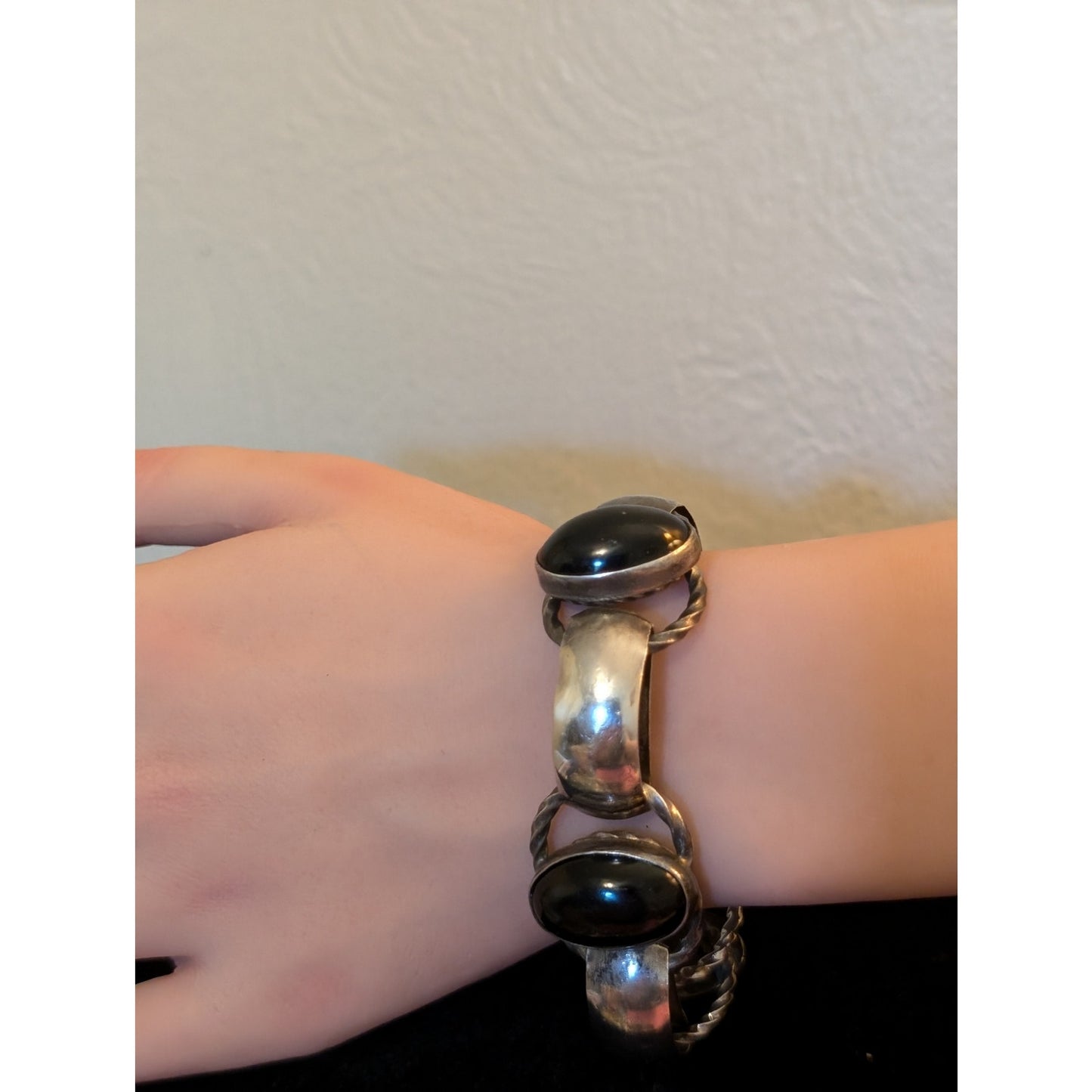 Signed P.Y. Mexico Vintage Sterling Bezel Set Black Stone Chunky Link Bracelet