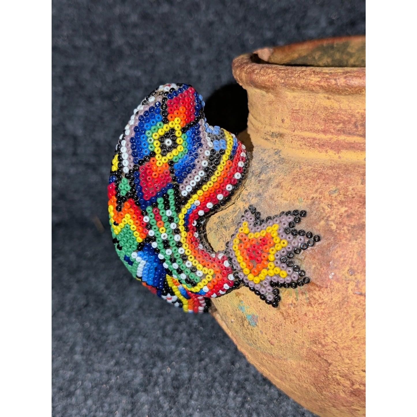 Hand Beaded Folk Art Made by Huichol Indians Lizard Clay Pot Chip on Rim