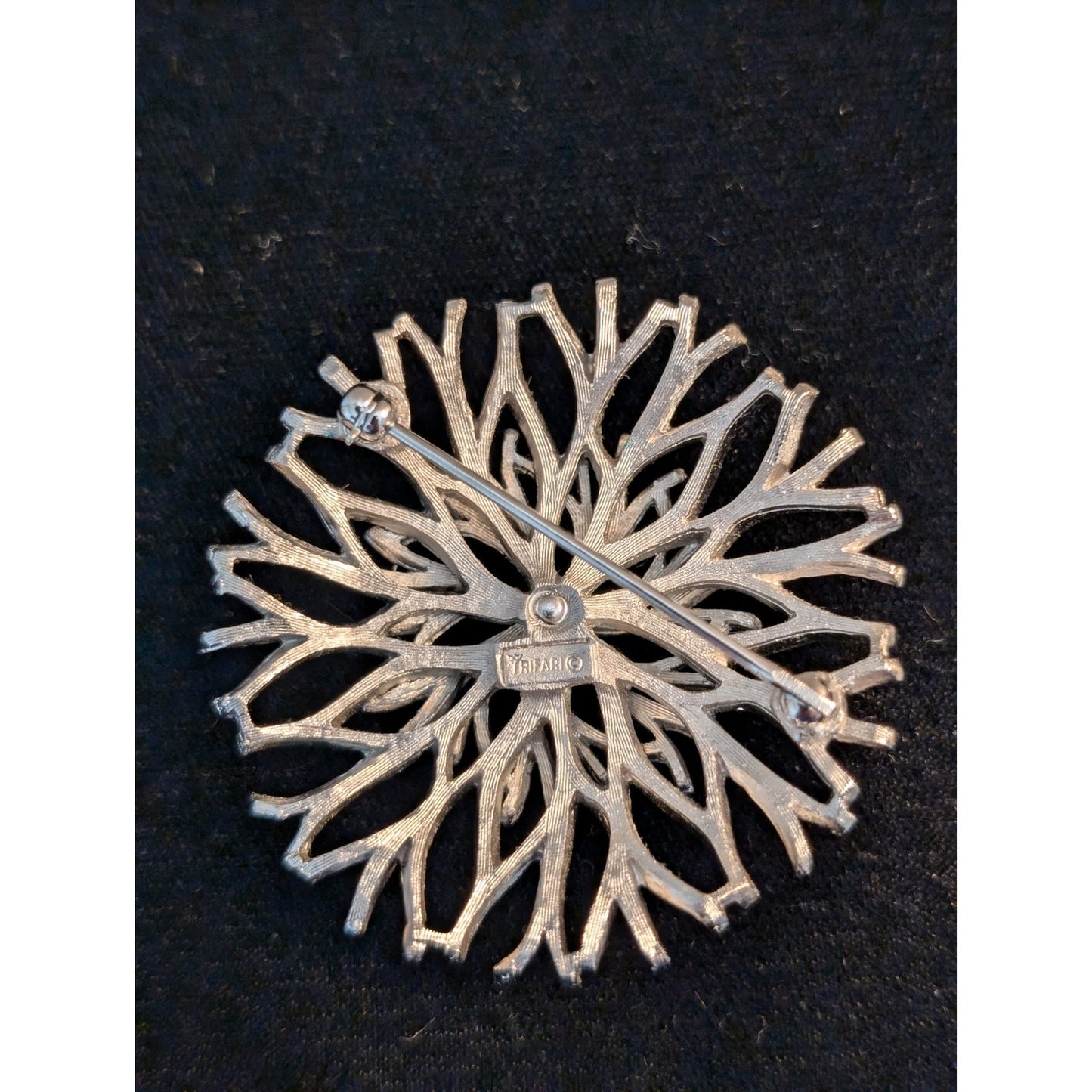 Crown Trifari Signed Vtg Abstract Flower Brushed & Polished Silver Tone Brooch