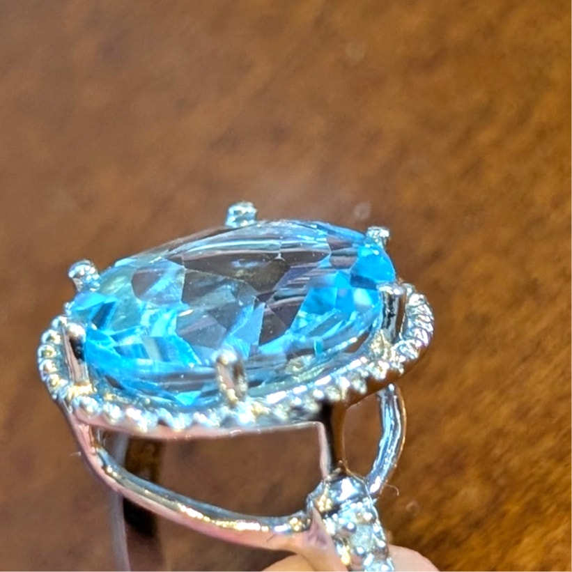 925 Sterling Silver Sky Blue Topaz Diamond Ring Size 8.25