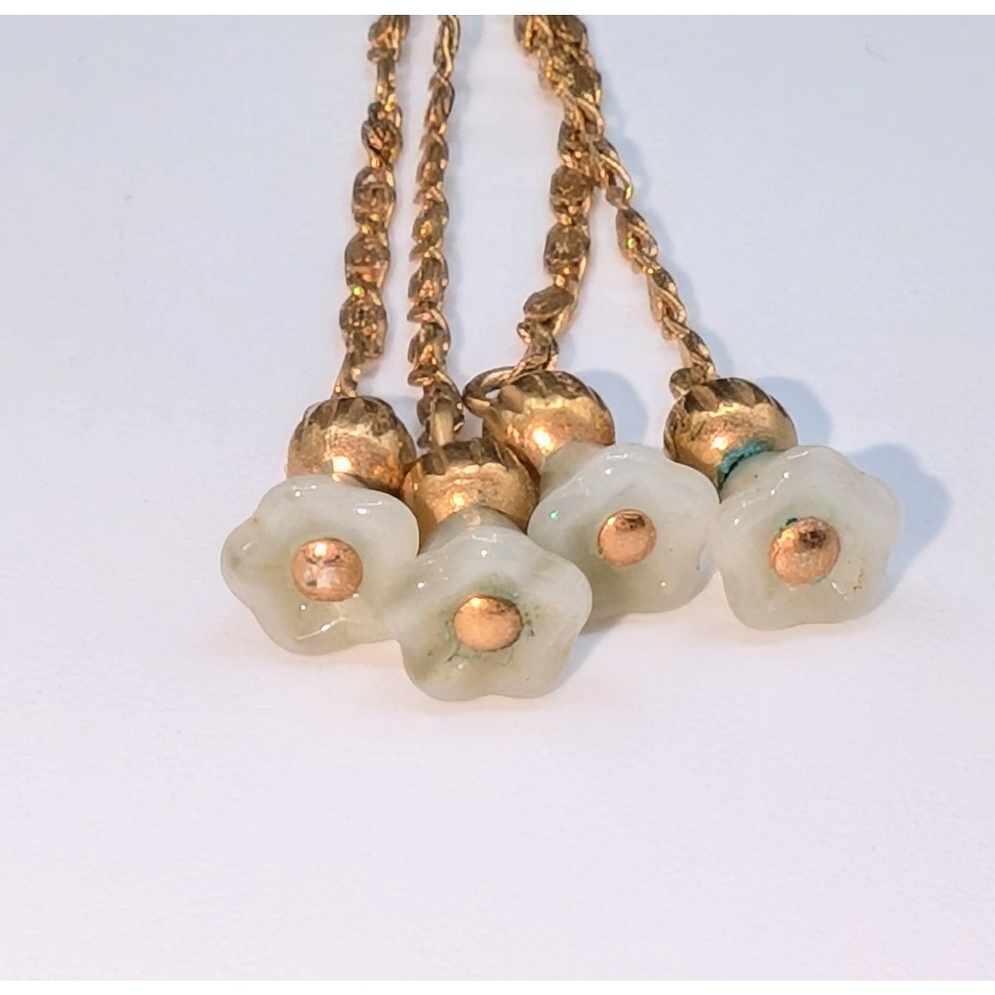 Vintage Sarah Coventry Green Glass Flower Gold Tone Chain Tassel Necklace