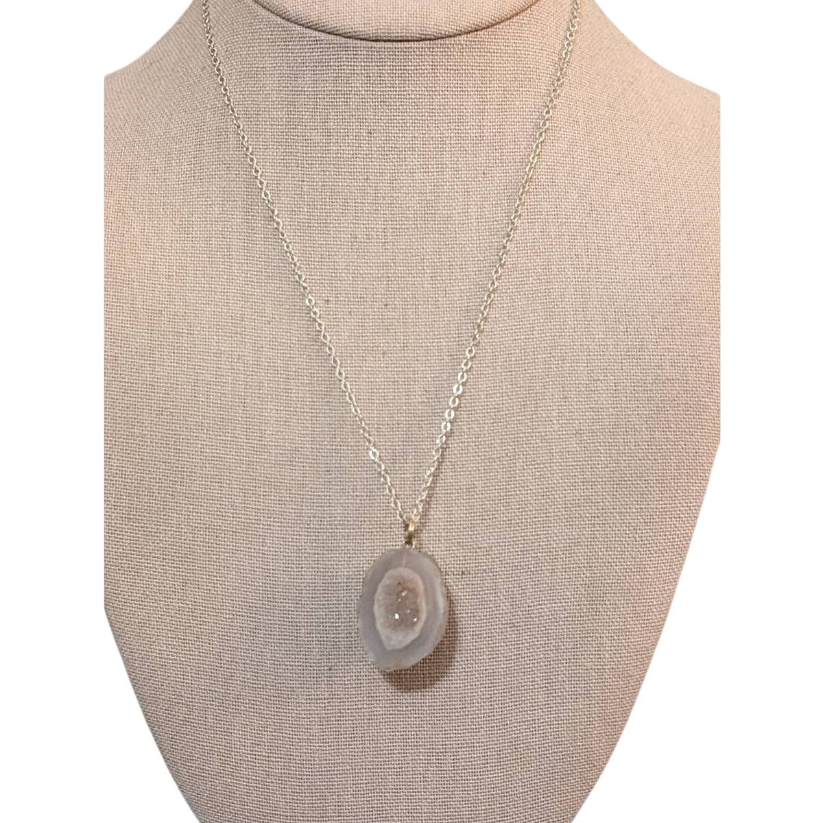 Druzy Quartz Geod Pendant on Silver Tone 18" Chain Necklace