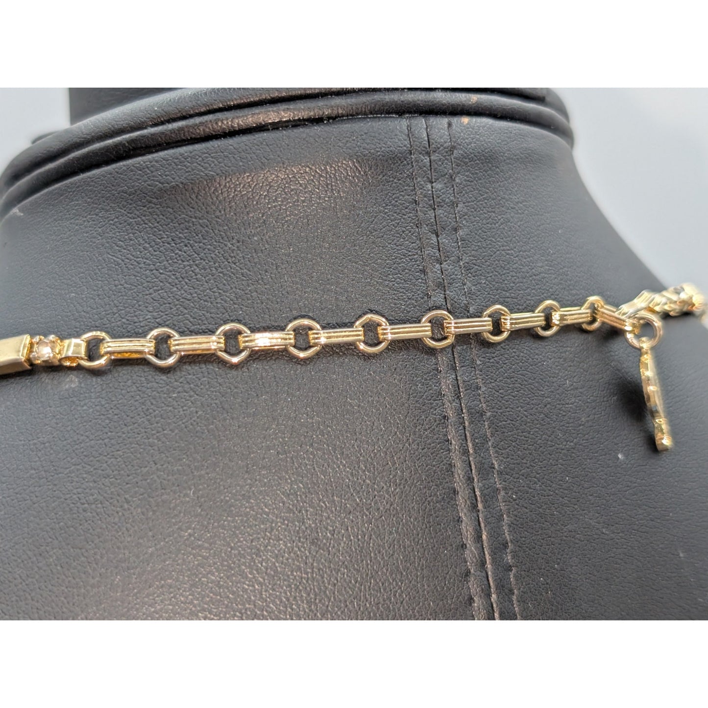 Sarah Coventry Vintage Chain-De-Lites Gold Tone Rhinestone Necklace