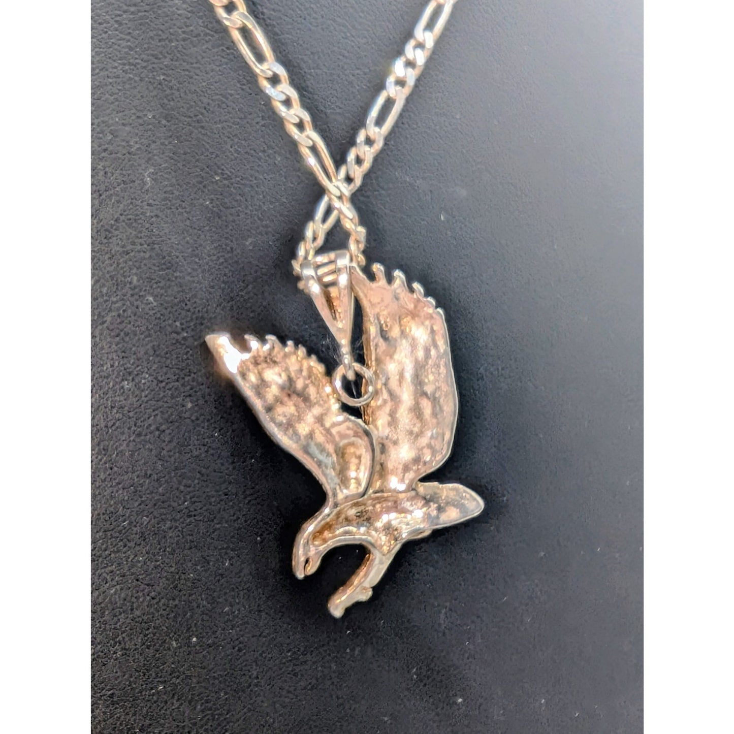 Vintage 925 Sterling Silver Diamond Cut Eagle Pendant 20" Figaro Chain Necklace