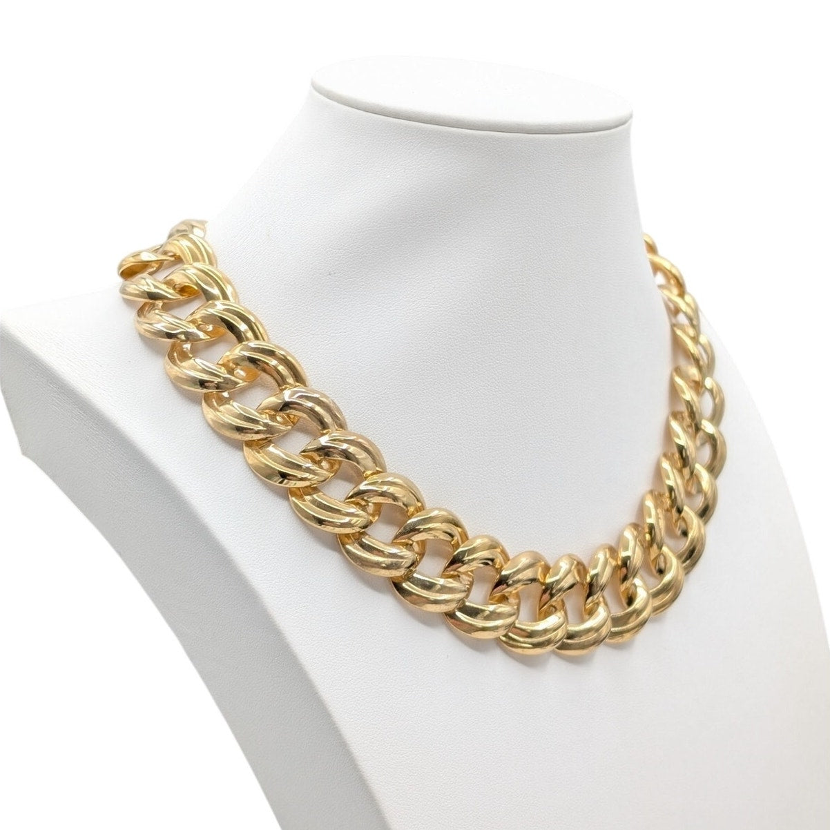 Vtg Gold Tone 7/8" Wide Curb Link Chain Collar 18" Necklace W/ Fold Over Clasp