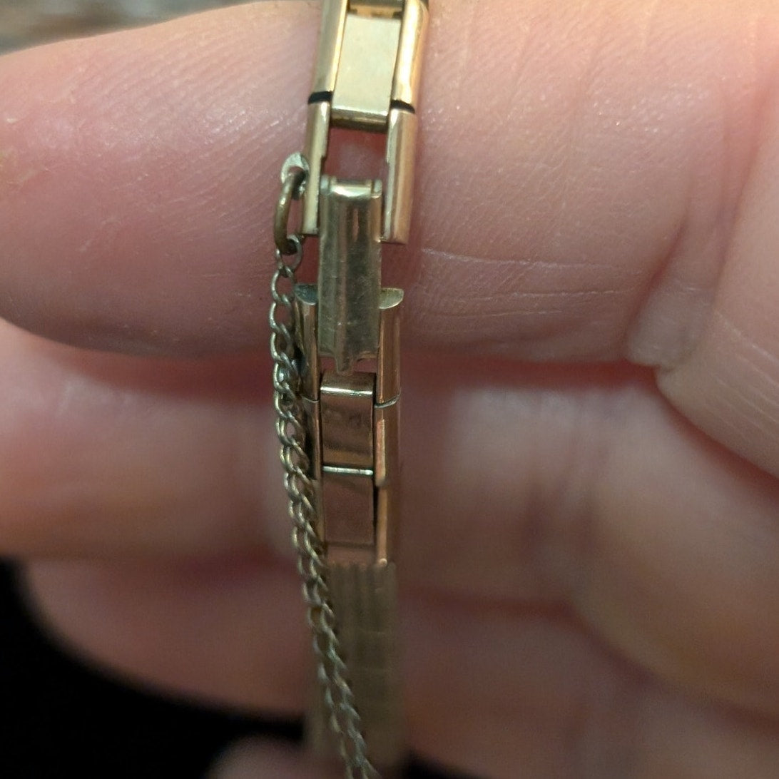 VTG 50s Timex 10K Gold Filled Stainless Steel Back MiraFlex Band Ladies Watch