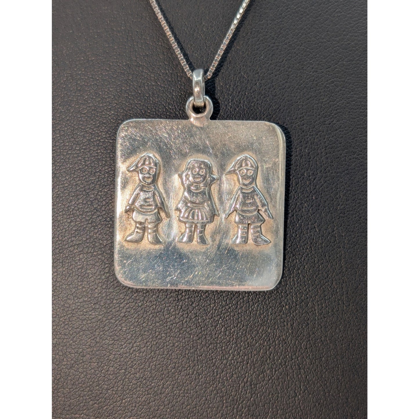 Vintage Mexico Sterling Silver Two Boys & A Girl Pendant Box Chain 18" Necklace