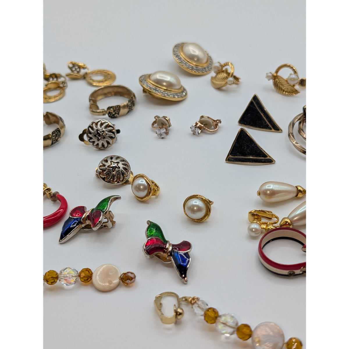 Lot of 22 Pair Vintage Gold Tone Mixed Vibe Clip On Screw Back Earrings