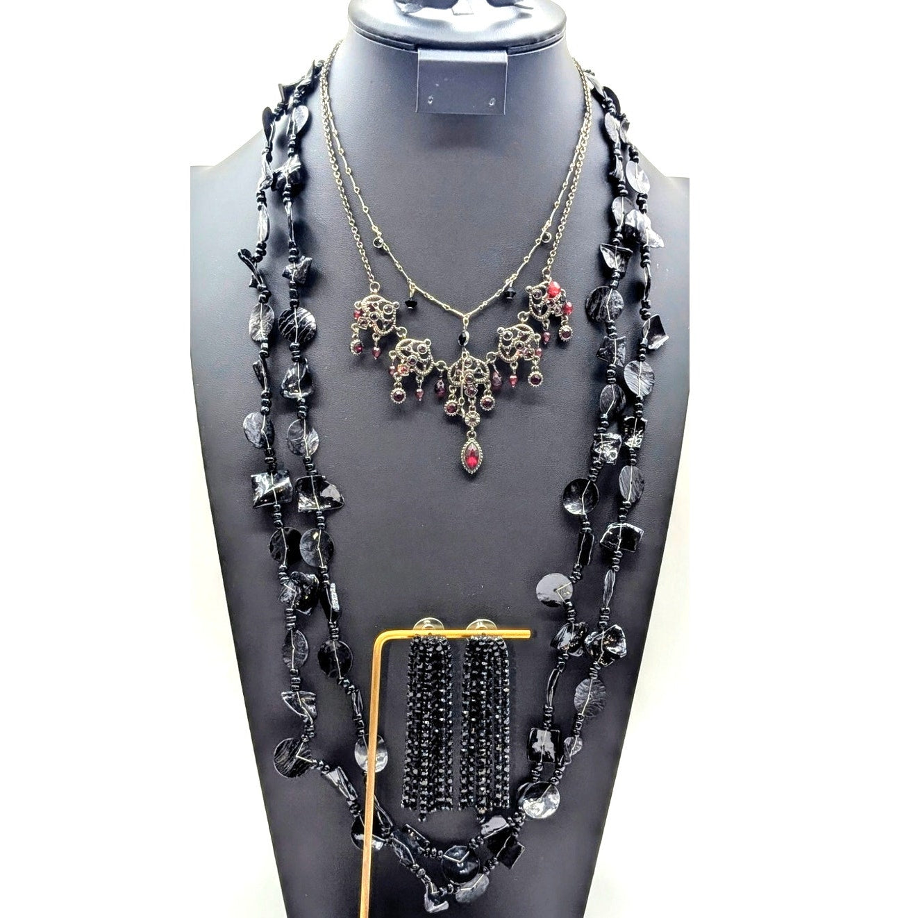 Mixed Lot of Three Necklaces & 1 Pair of Pierced Dangle Earrings