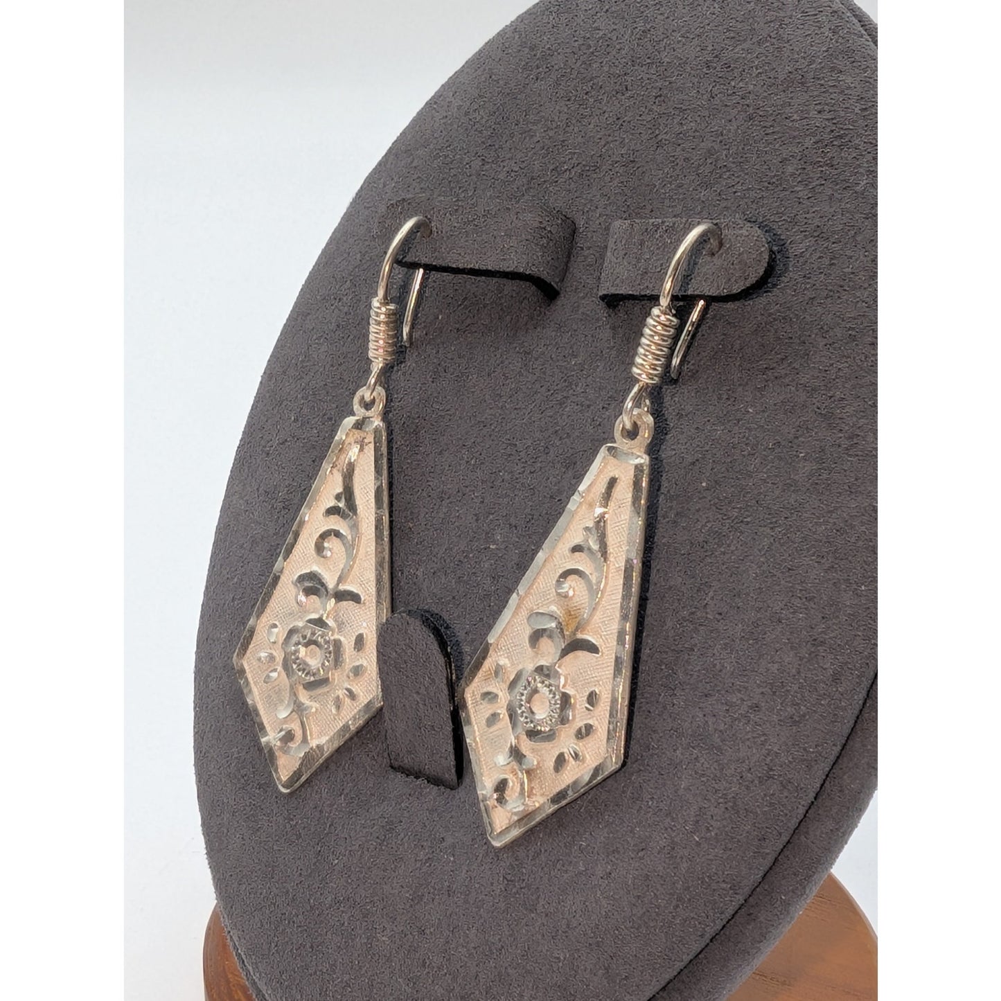 Vintage Taxco 925 Sterling Silver Floral Embossed/Raised  Kite Dangle Earrings