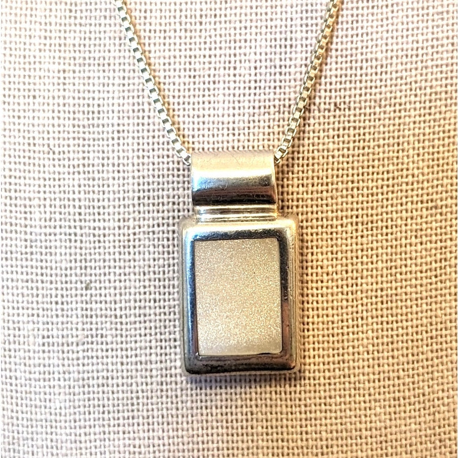 Vtg. Mexico ATI 925 White Stone Inlay Rectangular Pendant on 925 20" Box Chain
