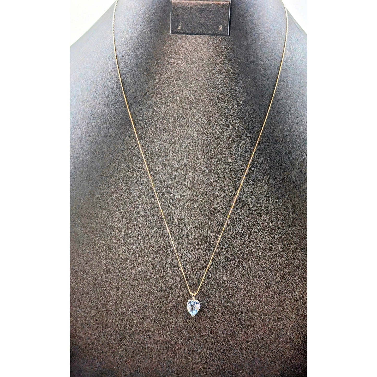 10k White Gold Tests as Aquamarine Heart Pendant (1.20g) 22" 10k Chain Necklace